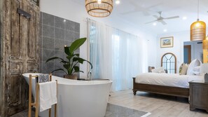 4 Schlafzimmer, Bügeleisen/Bügelbrett, kostenloses WLAN