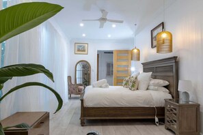 4 bedrooms, iron/ironing board, WiFi (free), bed sheets