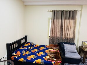 1 bedroom, iron/ironing board, WiFi, bed sheets