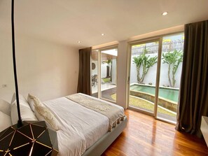 3 habitaciones, caja de seguridad en la habitación y escritorio 