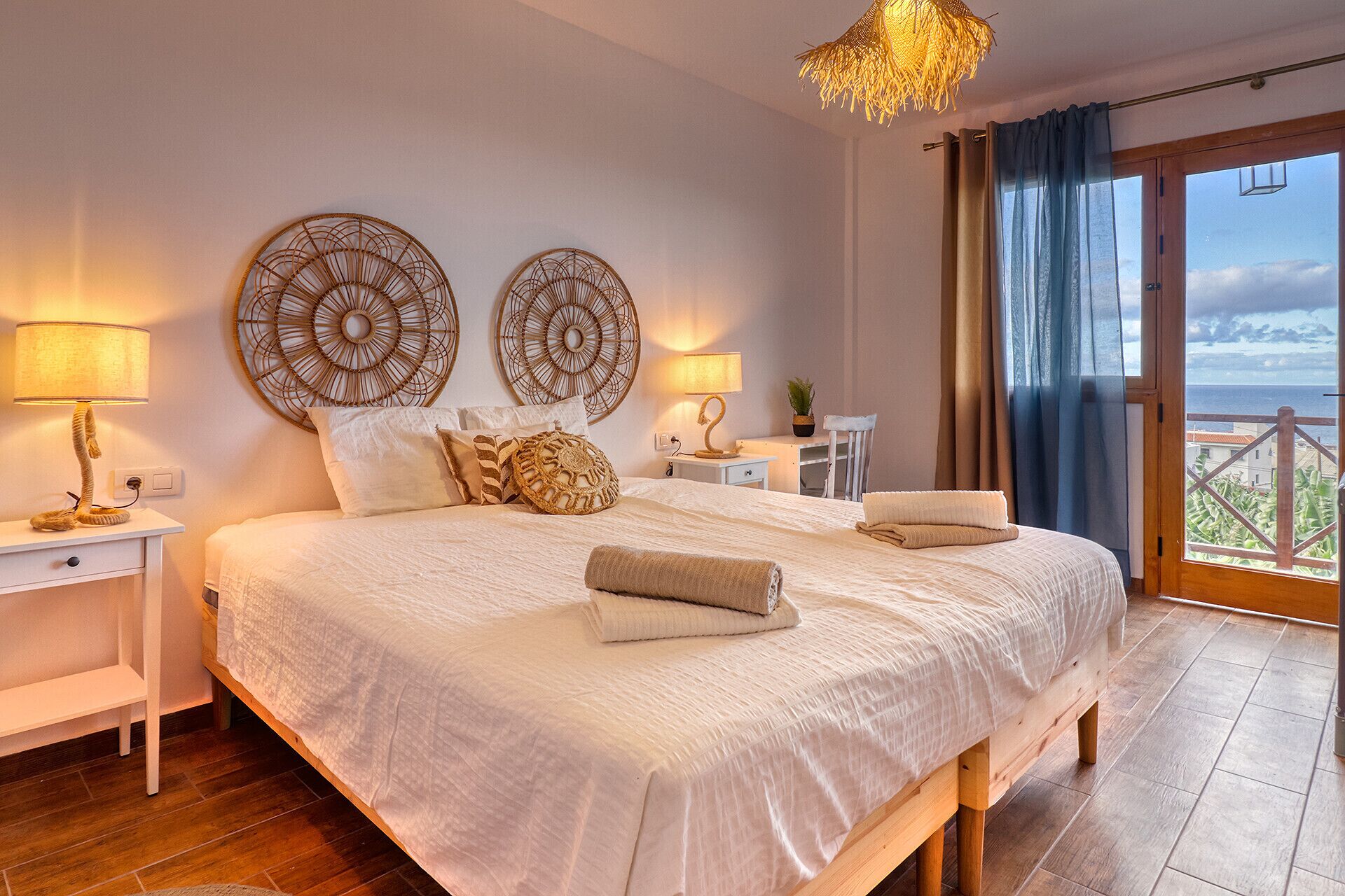 6 slaapkamers, een strijkplank/strijkijzer, gratis wifi, beddengoed