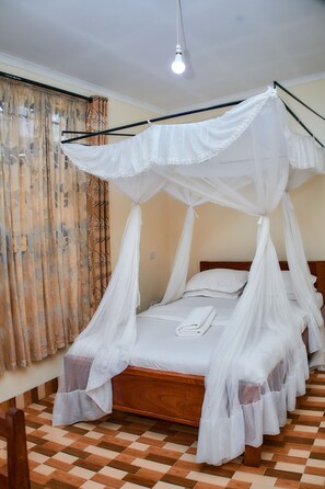 标准单人房 | 熨斗/熨板、免费 WiFi