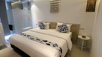 Standard Super King Room No View | 办公桌、免费 WiFi、床单