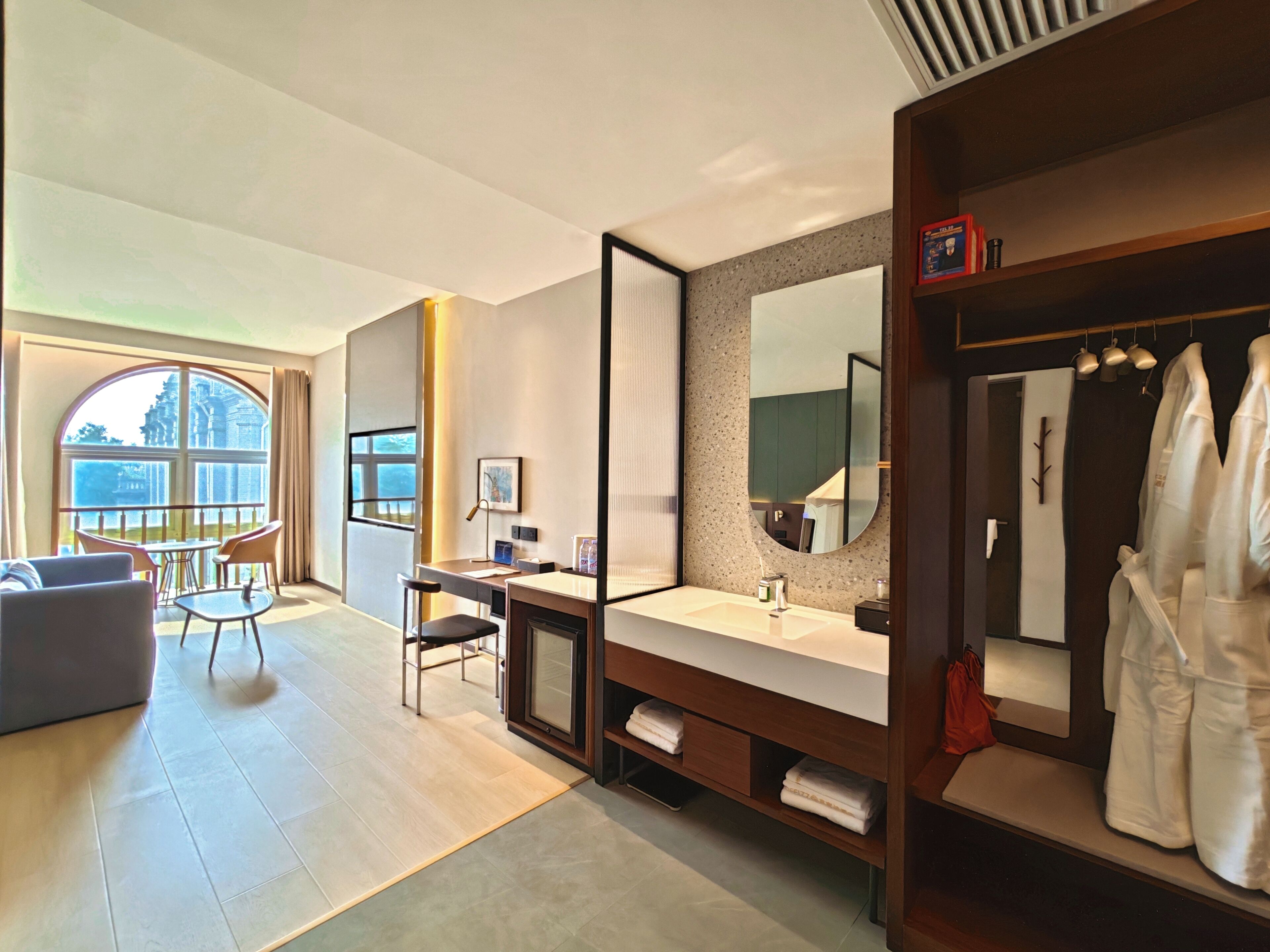 Signature Quadruple Room, Courtyard View | Premium bedding, in-room safe, desk, laptop workspace
