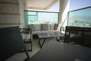 Appartement, balcon, vue sur la plage | Balcon