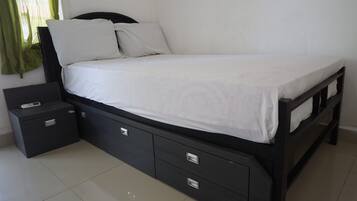 Deluxe Double Room | Free WiFi, bed sheets
