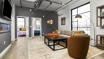 3 Schlafzimmer, Schreibtisch, Bügeleisen/Bügelbrett, WLAN