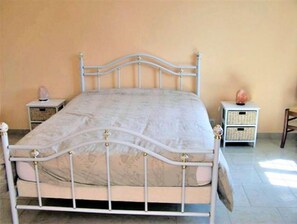 4 camere, ferro/asse da stiro, Wi-Fi