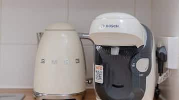 Basic Apartment | Coffee and/or coffee maker