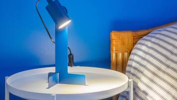 3 slaapkamers, een strijkplank/strijkijzer, gratis wifi, beddengoed