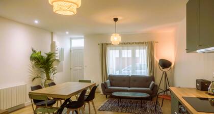 đĄMaison avec extĂ©rieur Ă  10 min Ă  pied de la gare-3 chb-đšâđ©âđŠâđŠ6 pers-3 sdb