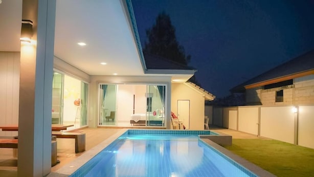 Outdoor pool - Temmy Pool Villa (Cha-am)