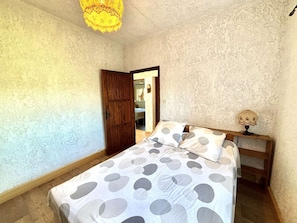 2 bedrooms, free WiFi, bed sheets