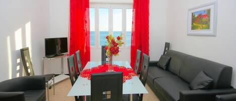 公寓 (2 Bedrooms) | 起居区