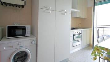 Microwave, oven