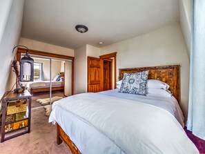 2 habitaciones, escritorio, wifi gratis y ropa de cama 