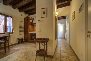 Living area - SPIRAL-Canal-View (Venice)