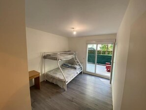 2 chambres, Wi-Fi gratuit, draps fournis