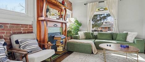 電視、 辦公室、電腦螢幕