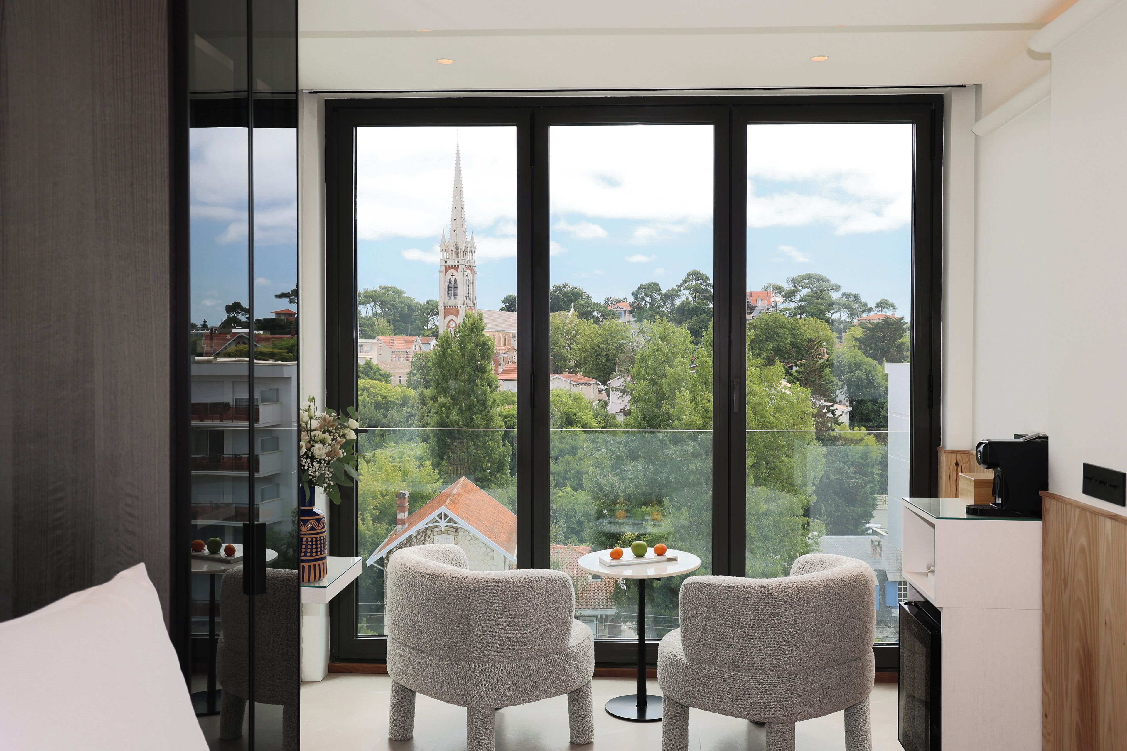 Literie de qualité supérieure, coffres-forts dans les chambres