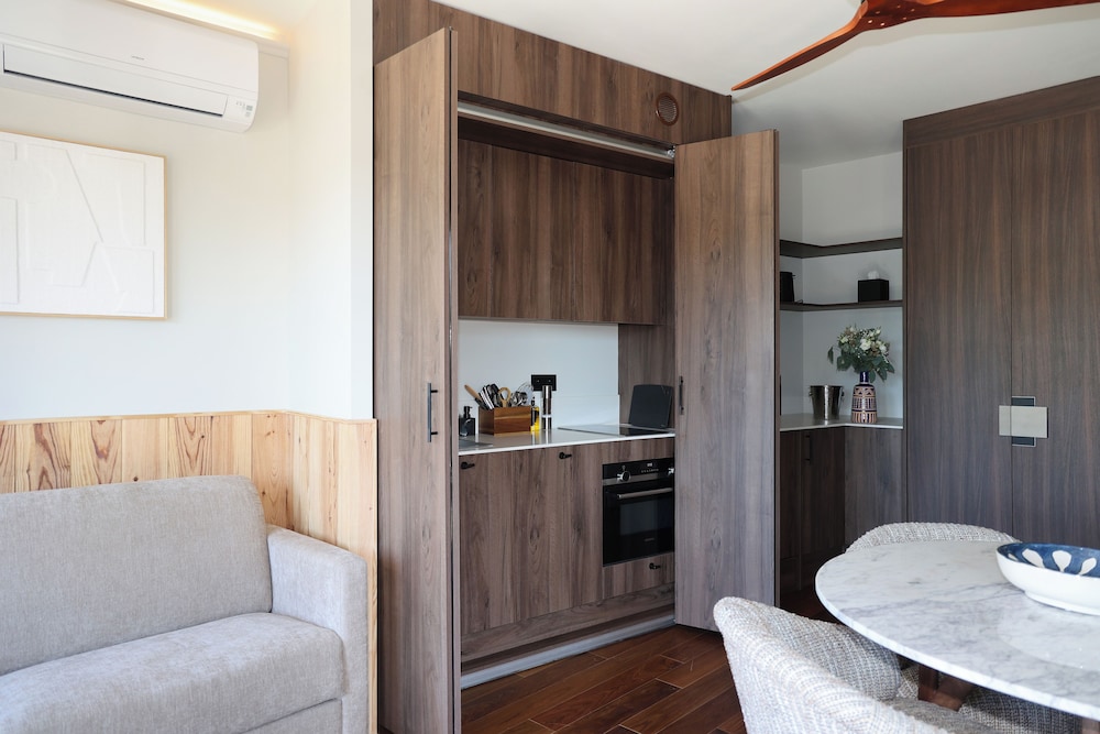 Les Vagues Hôtel & Spa by null