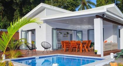 Beautiful 2Bedroom Private Villa located Inland Close to Beach, Sunset Side Pool