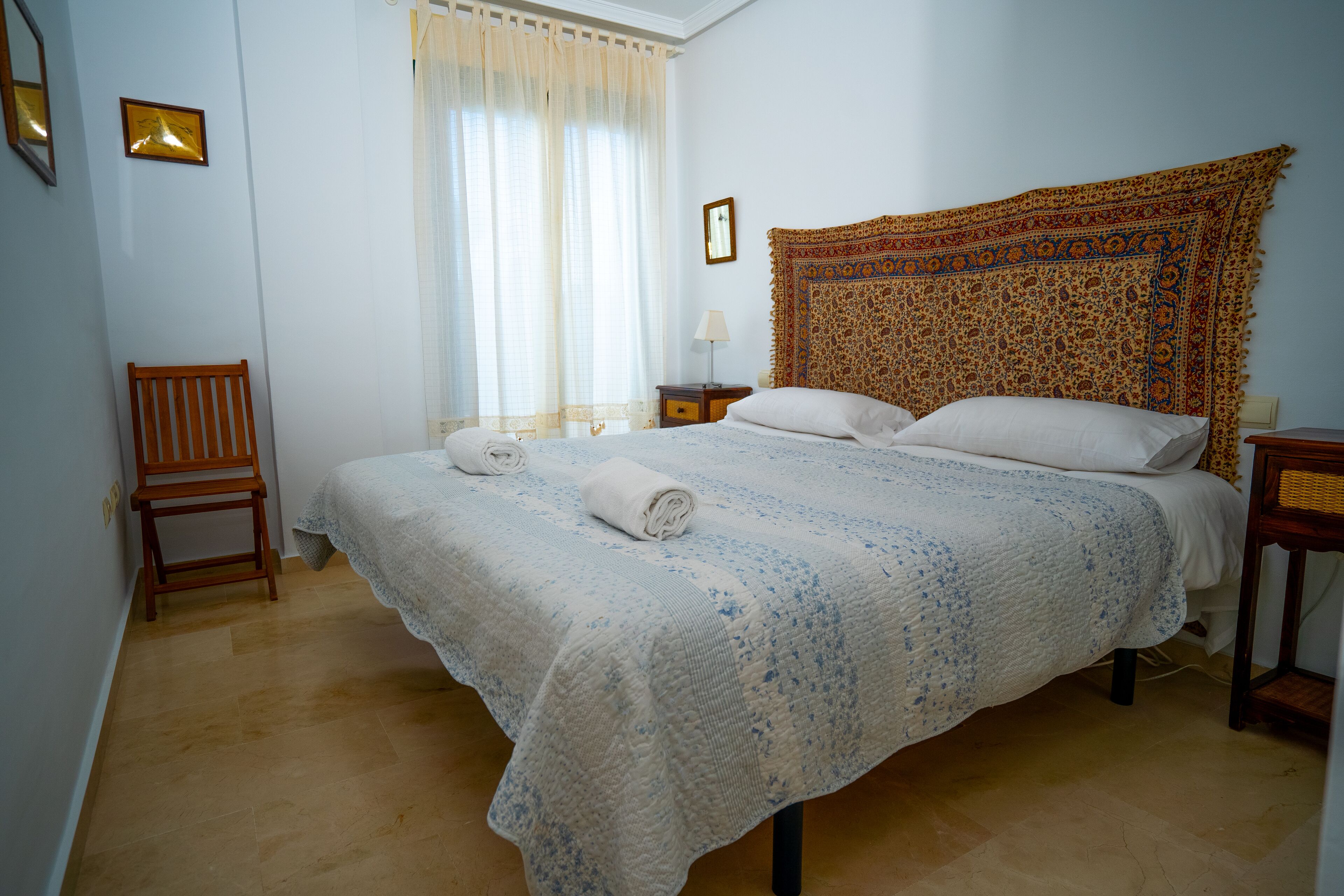 Apartamento família | 3 quartos, escrivaninha, cortinas blackout, quartos à prova de som