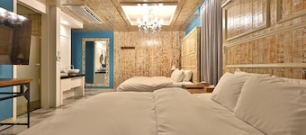 Hotel February Gimhae