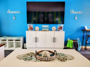 Interior - Exquisite 2 Bedroom/2 Bathroom - Walk to Beach and Boardwalk (Ocean City)