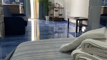 Chambre Quadruple Familiale | 1 chambre, literie de qualité supérieure, décoration personnalisée