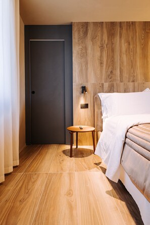 1 bedroom, iron/ironing board, free WiFi