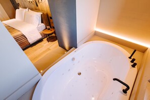 1 bedroom, iron/ironing board, free WiFi