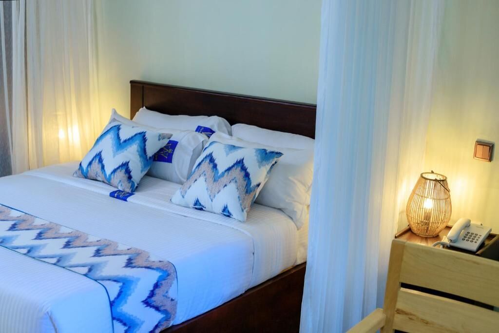 Deluxe Single Room | Desk, laptop workspace, soundproofing, free WiFi