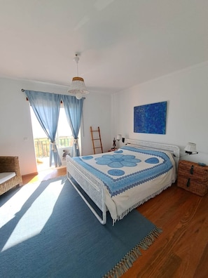 3 quartos, ferros/tábuas de passar roupa, berço de viagem, Wi-Fi