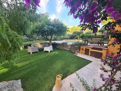 Belle Villa Avec Piscine Dans un Écrin de Verdure