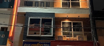 Hotel Raghuveera Palace