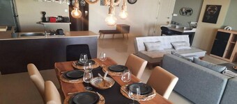 Paramount Gardens Resorts C201