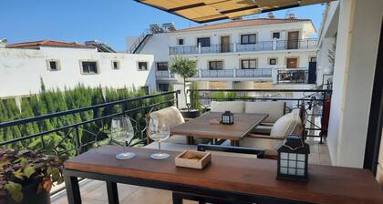 Paramount Gardens Resorts C201