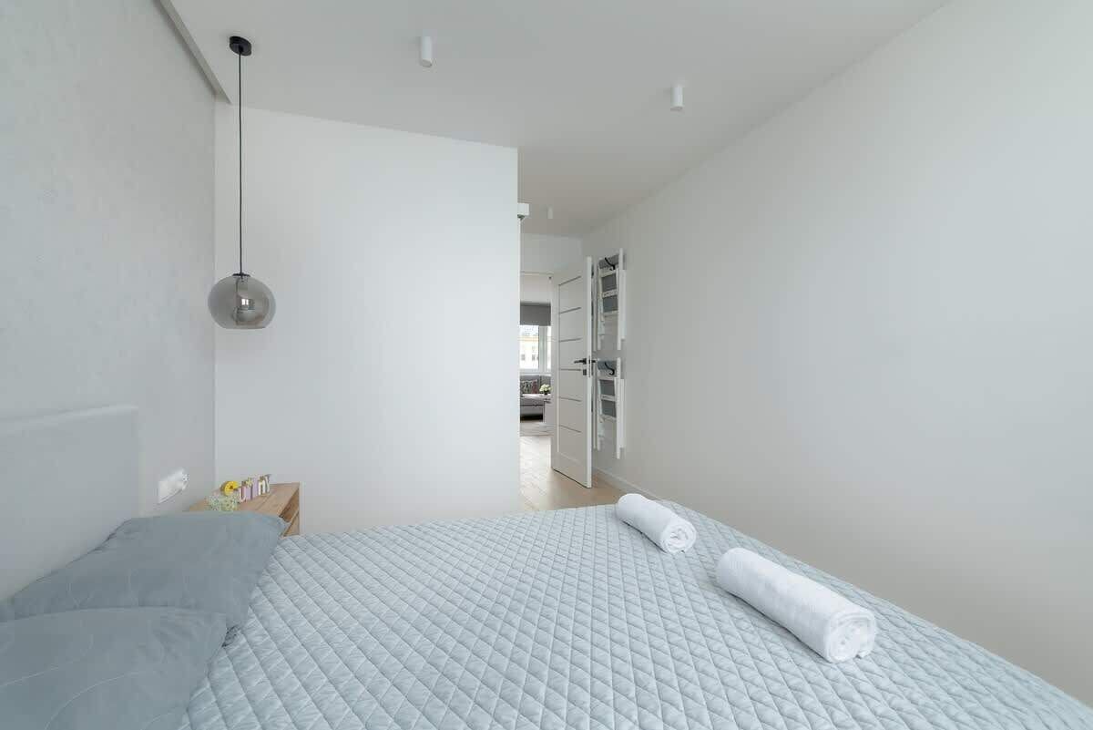 1 slaapkamer, een strijkplank/strijkijzer, wifi, beddengoed