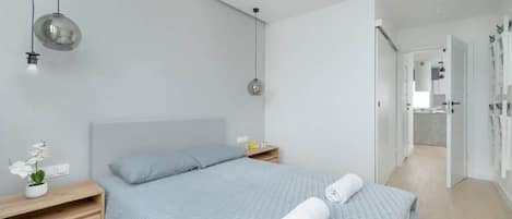 1 chambre, fer et planche à repasser, Wi-Fi, draps fournis