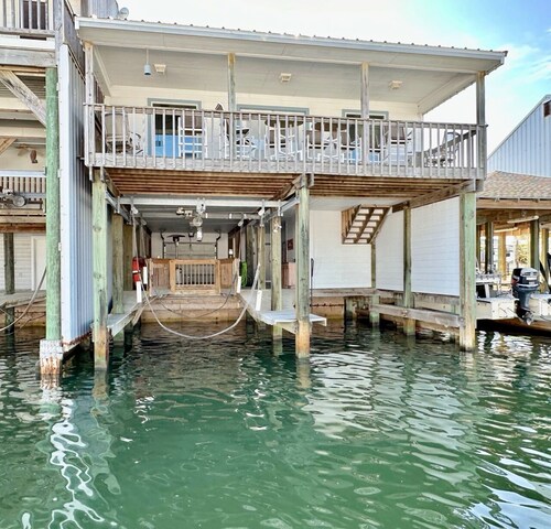 WATERFRONT 3G CONDO near Fishing Center