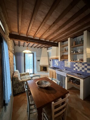 아파트, 침실 2개 | 거실 공간