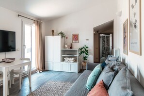 Living area - Studio with terrace overlooking Como Cathedral (Bonanomi Terrace) (Como)