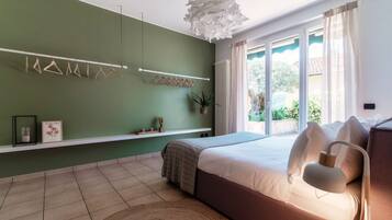 2 habitaciones, tabla de planchar con plancha, wifi y ropa de cama