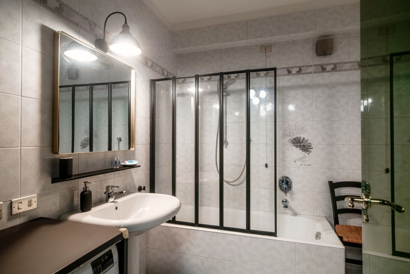 Hair dryer, bidet, towels