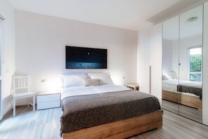 1 habitación, tabla de planchar con plancha, wifi y ropa de cama 