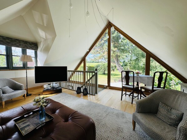 Living area - Fabulous Barn in Great Wolford, Moreton in Marsh (Shipston on Stour)