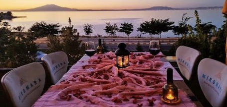 Terrace/patio. MİRO MARA BOUTIQUE HOTEL & LOUNGE BAR