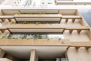 Apartment | Bathroom | Shower, towels