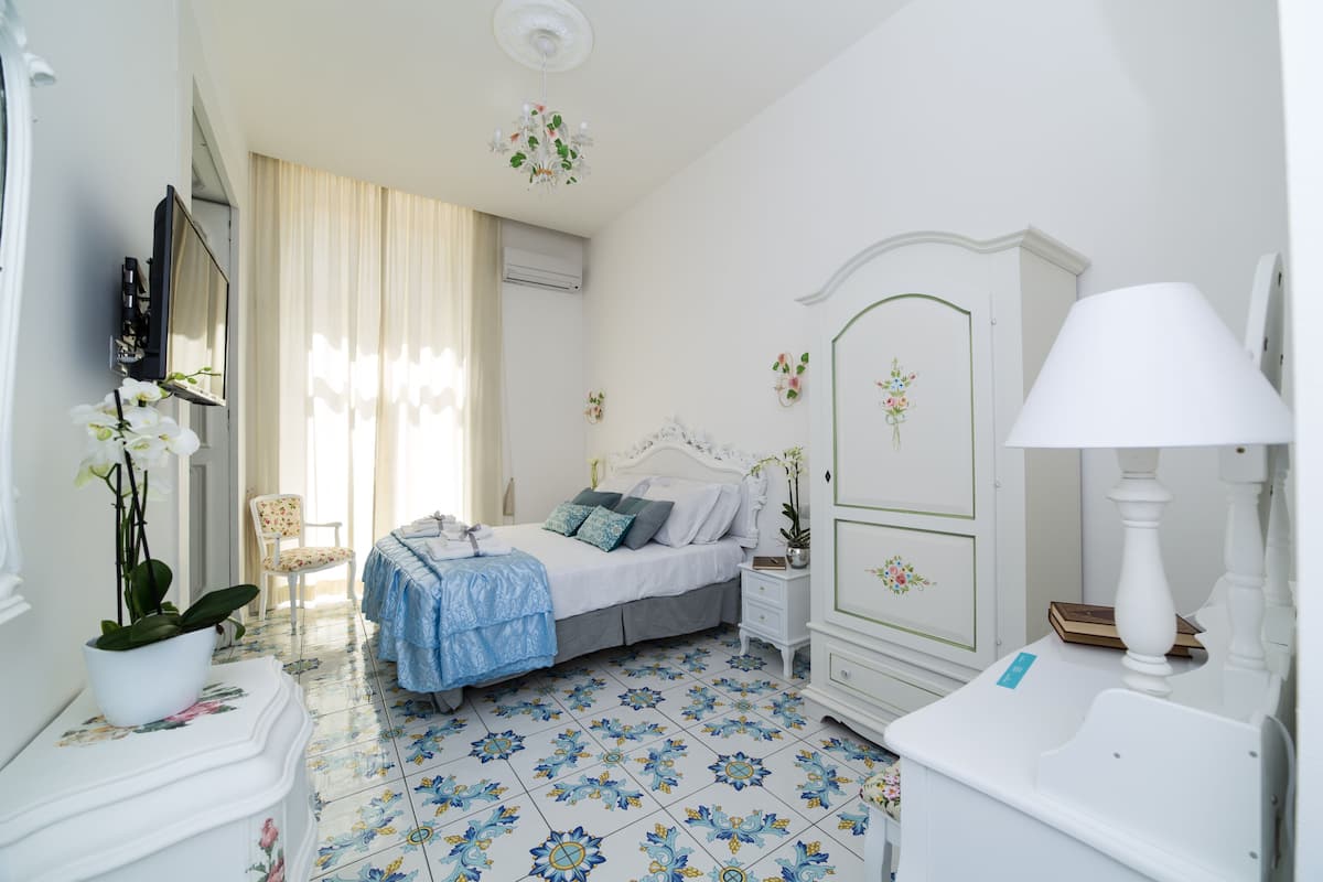 Classic Double or Twin Room | 1 bedroom, hypo-allergenic bedding, down duvets, minibar